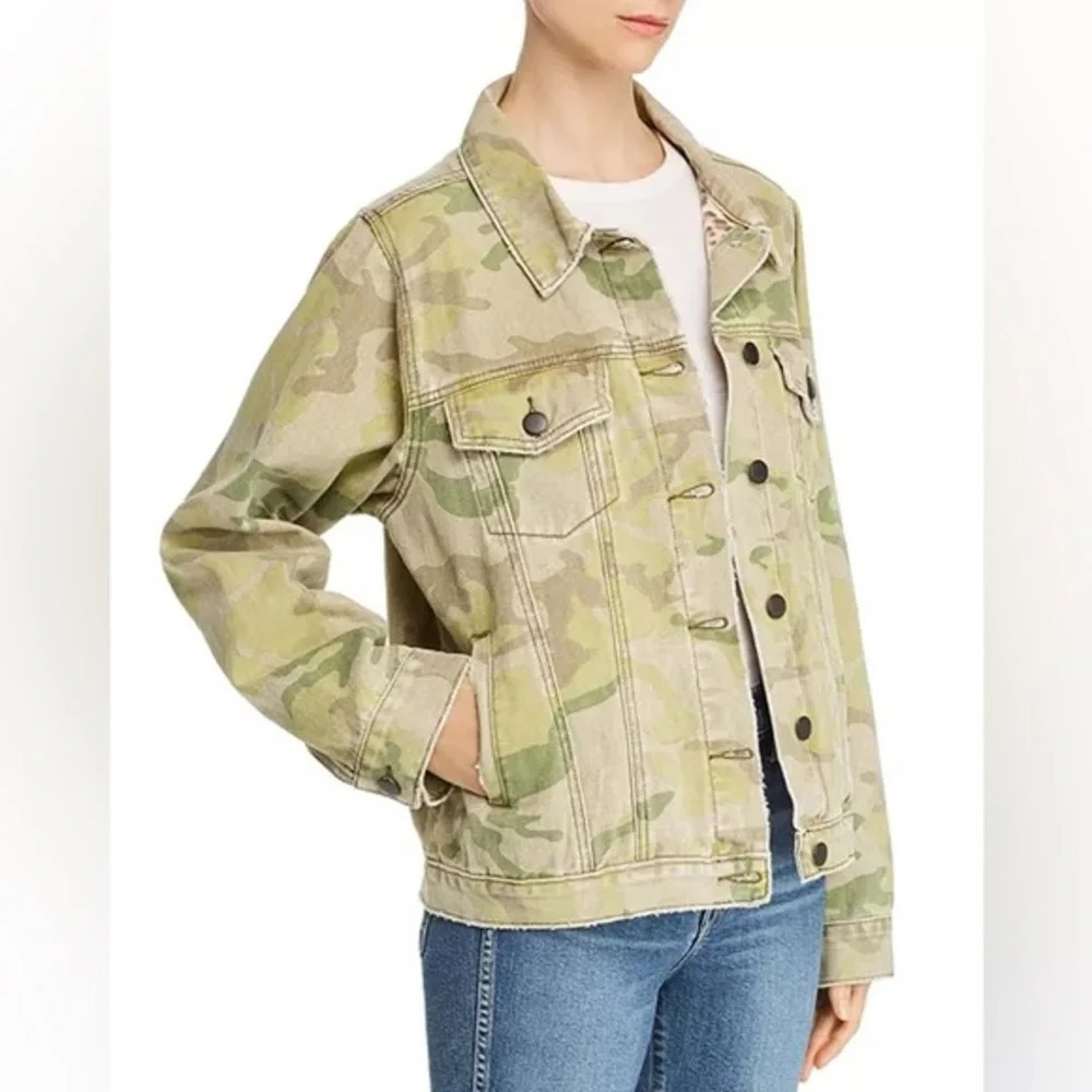 One Teaspoon
Bandits Camo & Leopard Print Denim Jacket
